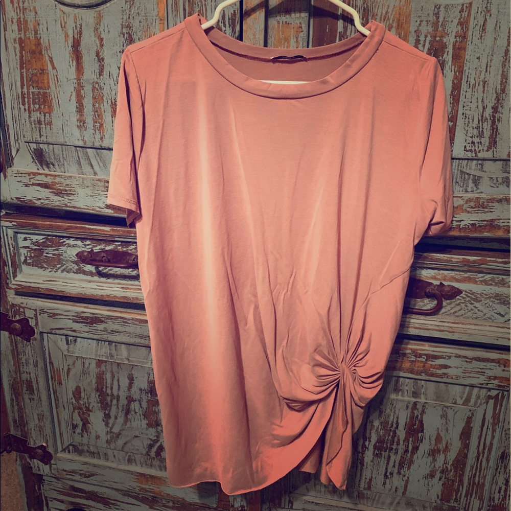 Cute/comfy blush colored top